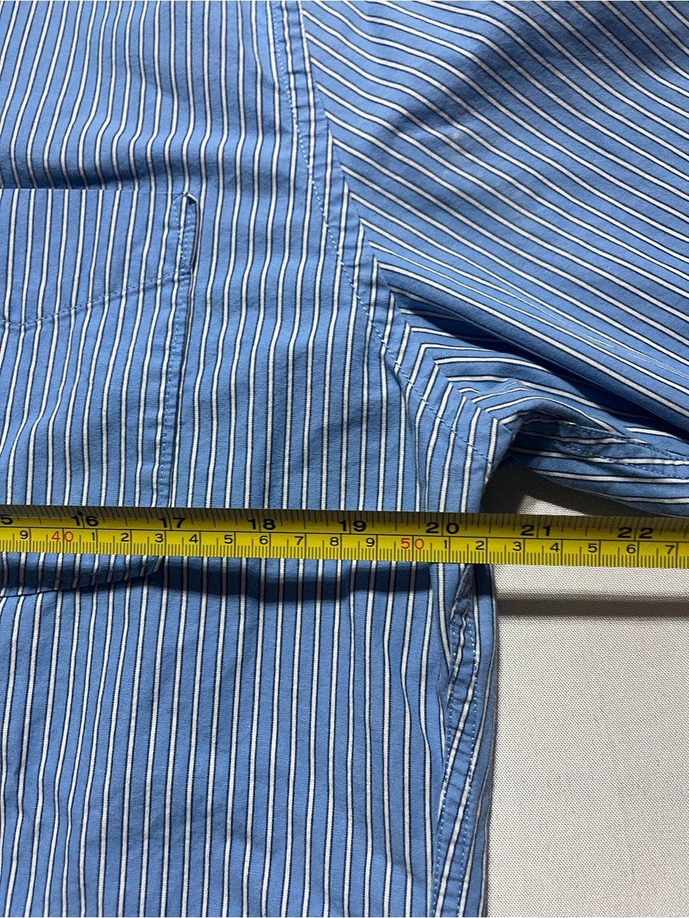 Hollister Men’s Large Blue/White Pinstripe Casual Long Sleeve Button-Down Shirt - Picture 5 of 7